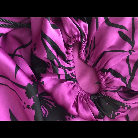 Beautiful Silk Blouse - Picture 7 of 12